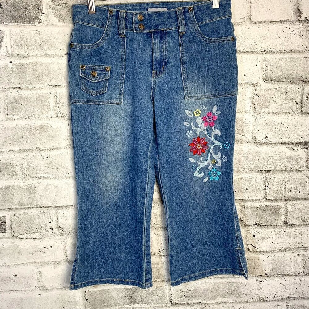 Vintage Y2K Capri Jorts Embroidered Denim Mid Rise Jeans